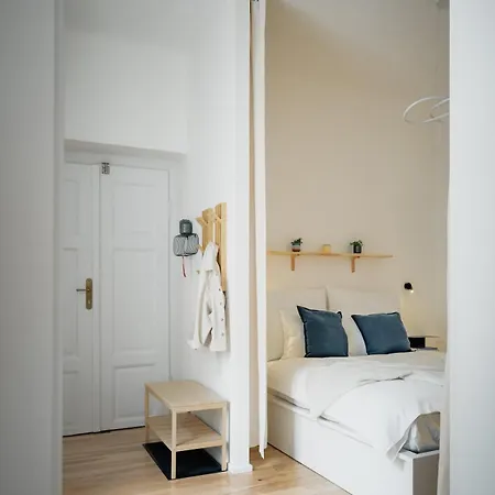 Apartment Stylish Architect 1 Location *