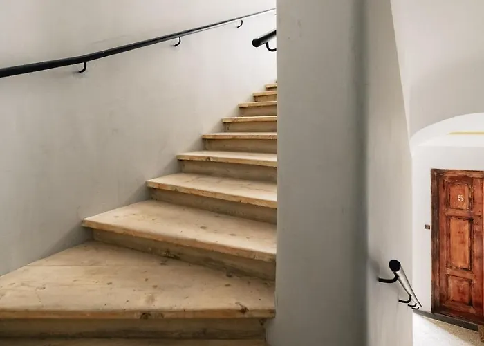 아파트 Stylish Architect 1 Location