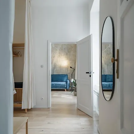 Stylish Architect 1 Location * Praga